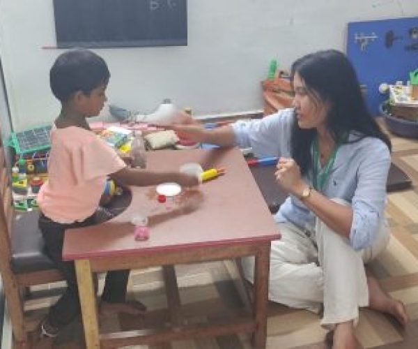 Sunny-Kim-UOT-SLP-Student-e1756954001608-rb8pgbkb2jirtzfkv23i29rkcbgkts3aj1cipf2hs8